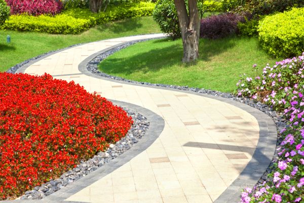 Cost of Garden Walkway Installation in Pasadena