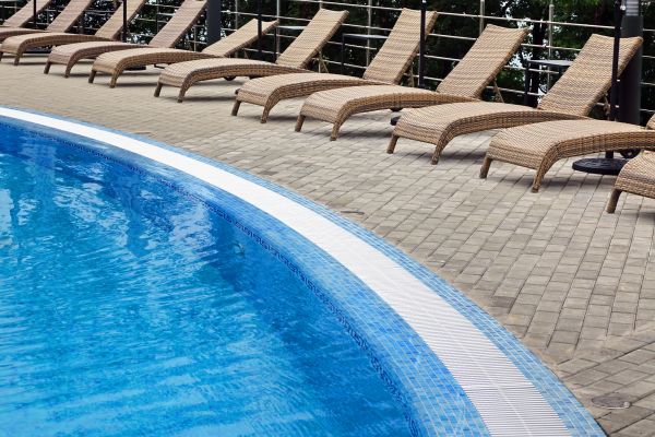 Cost of Poolside Hardscaping in Pasadena